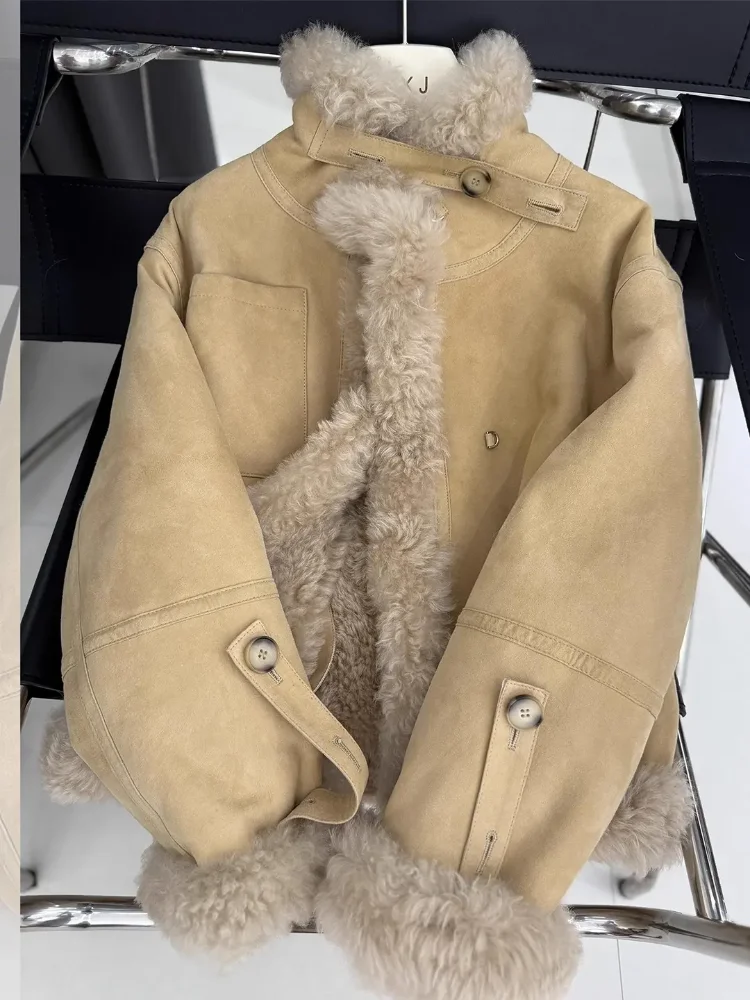 

Thickened Short Design Kaki Color Stand Collar Leather And Fur Integrated Outerwear for Small Figures Autumn Winter New Arrival