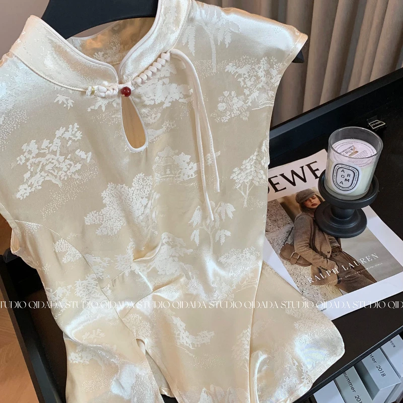 

New Chinese Style Sleeveless Shirt Tops Mandarin Collar Buckle Thin Satin Floral Jacquard Blouse Women's Summer New Slim Shirt