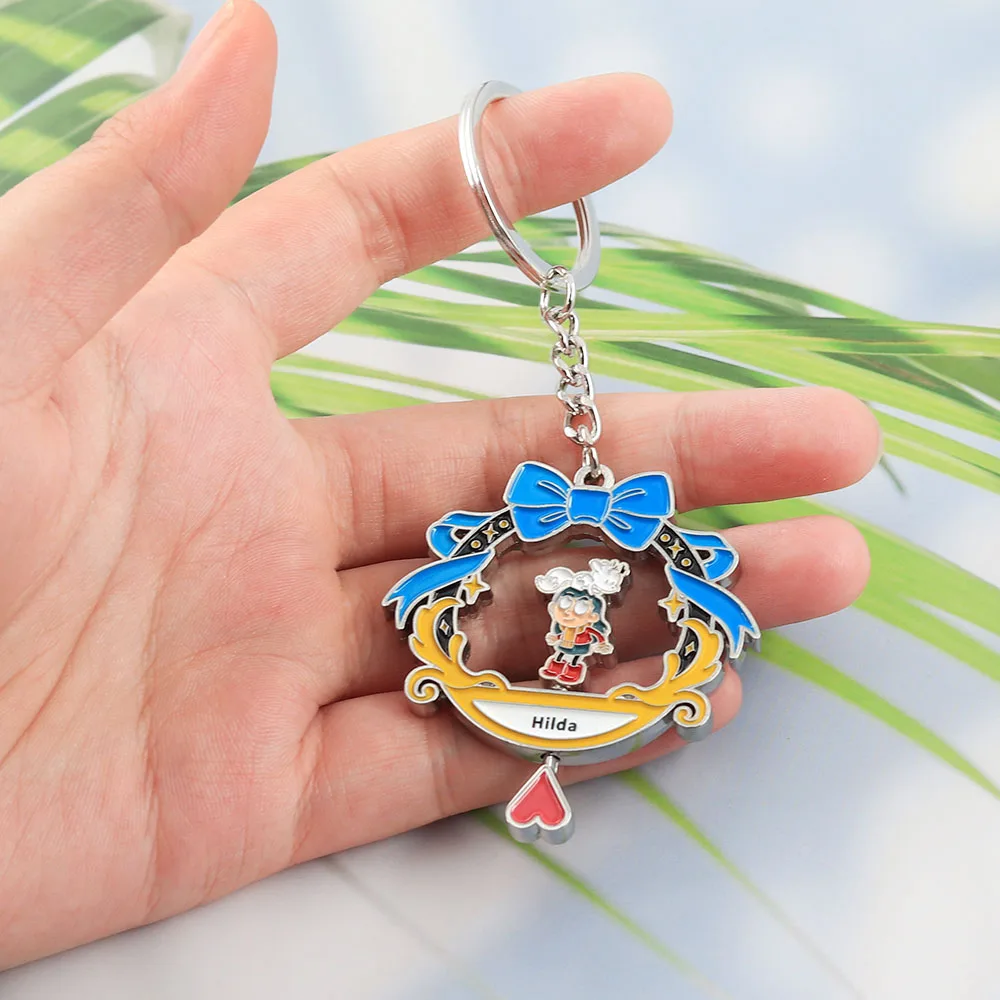 Hilda und Twig Bow Drehbarer Schlüsselanhänger Fantasy-Abenteuer Anime-Charakter Schlüsselring Niedlicher Rucksack-Dekorationsanhänger Geschenk – Detail 6