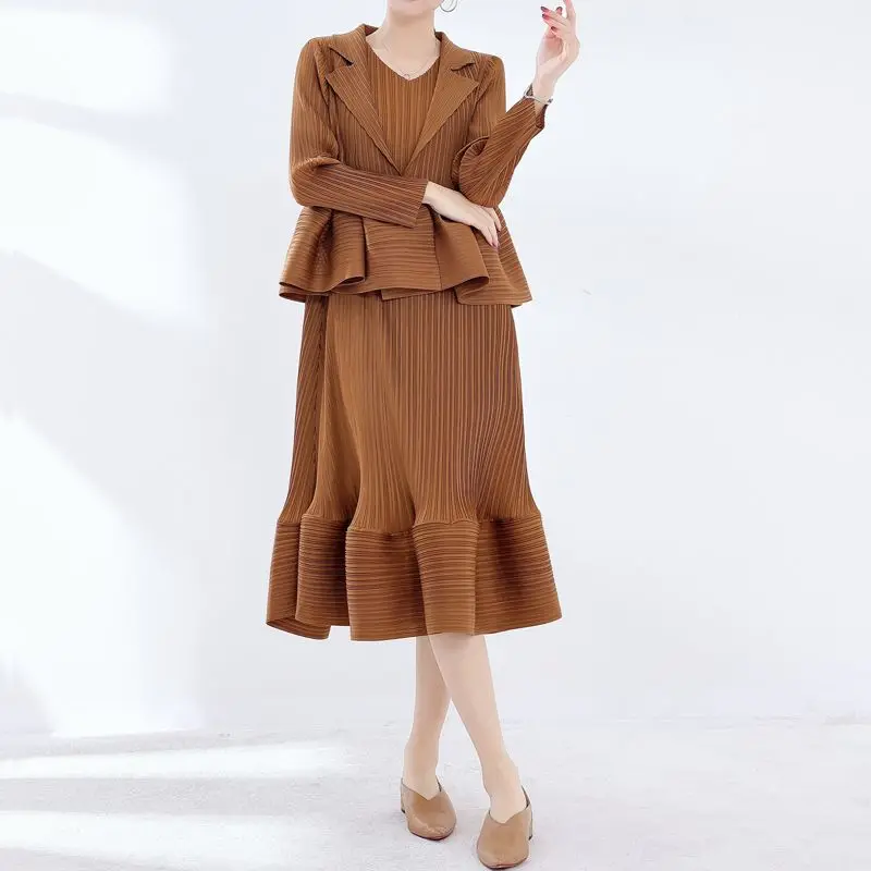 Miyake Pleated 2024 Spring and Autumn New Fishtail Skirt Fashionable and Advanced, Slim Fit and Waist Fake Two Piece Dress