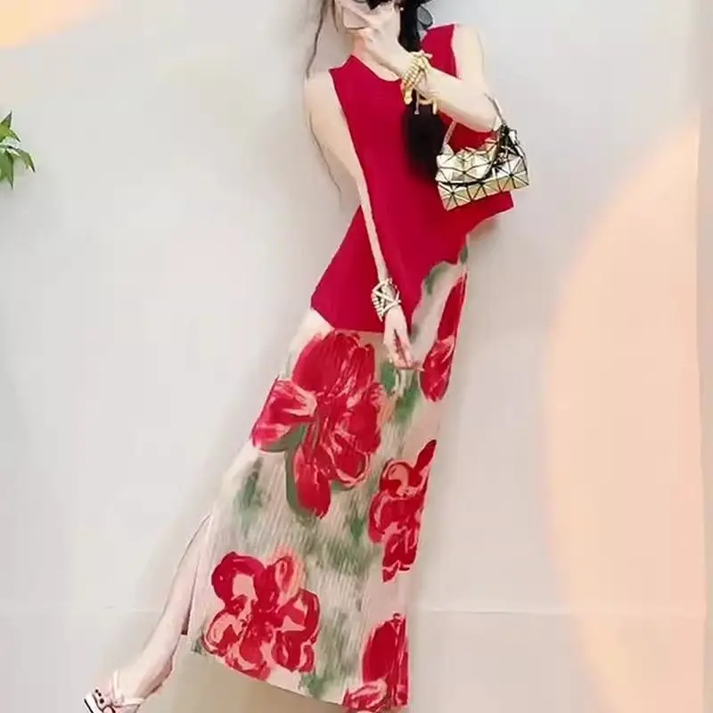 تنورة صيفية حمراء جميلة للغاية بدون أكمام تنورة كبيرة مطبوعة بالزهور ملابس نسائية فضفاضة y2k