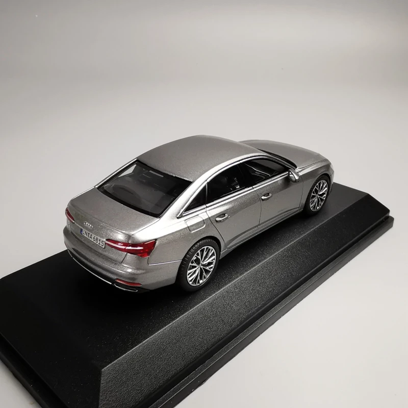 German original factory 1:43 2019 forAUDI A6 Collect limited edition alloy die-casting car model