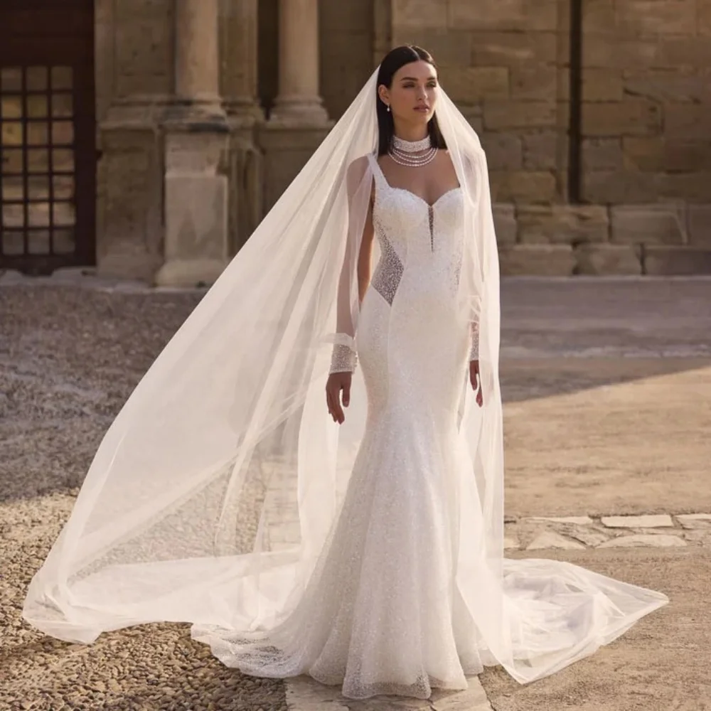 Customized  Exquisite Spaghetti Strap Wedding Gown Charming V-neck  Bridal Dresses Shining Sequins Bridal Gown Vestidos De Noiva