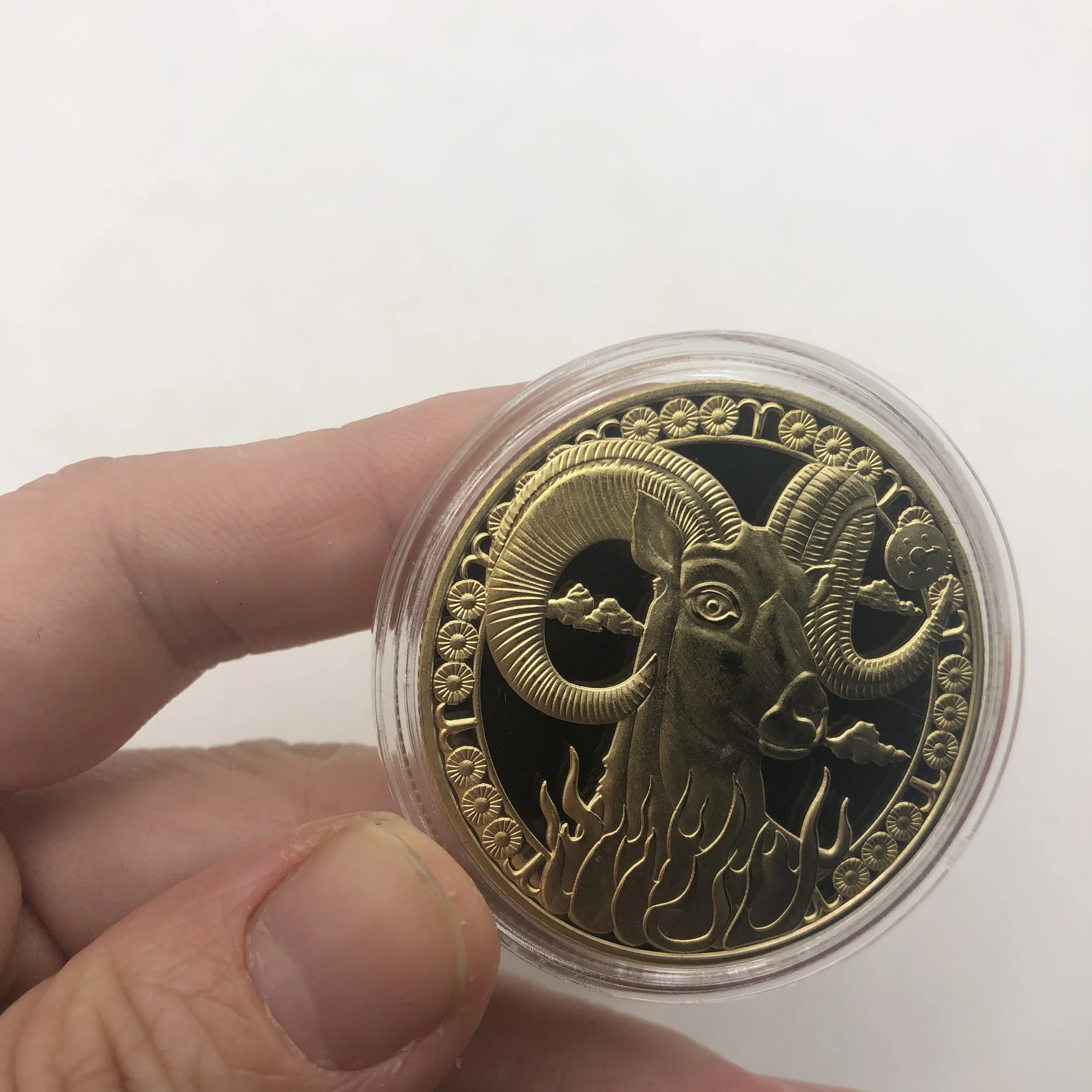 Twelve Constellations coins Gold Embossed Cancer Commemorative Coin Love Mermaid Sun God Coin box Home Decoration Accessories