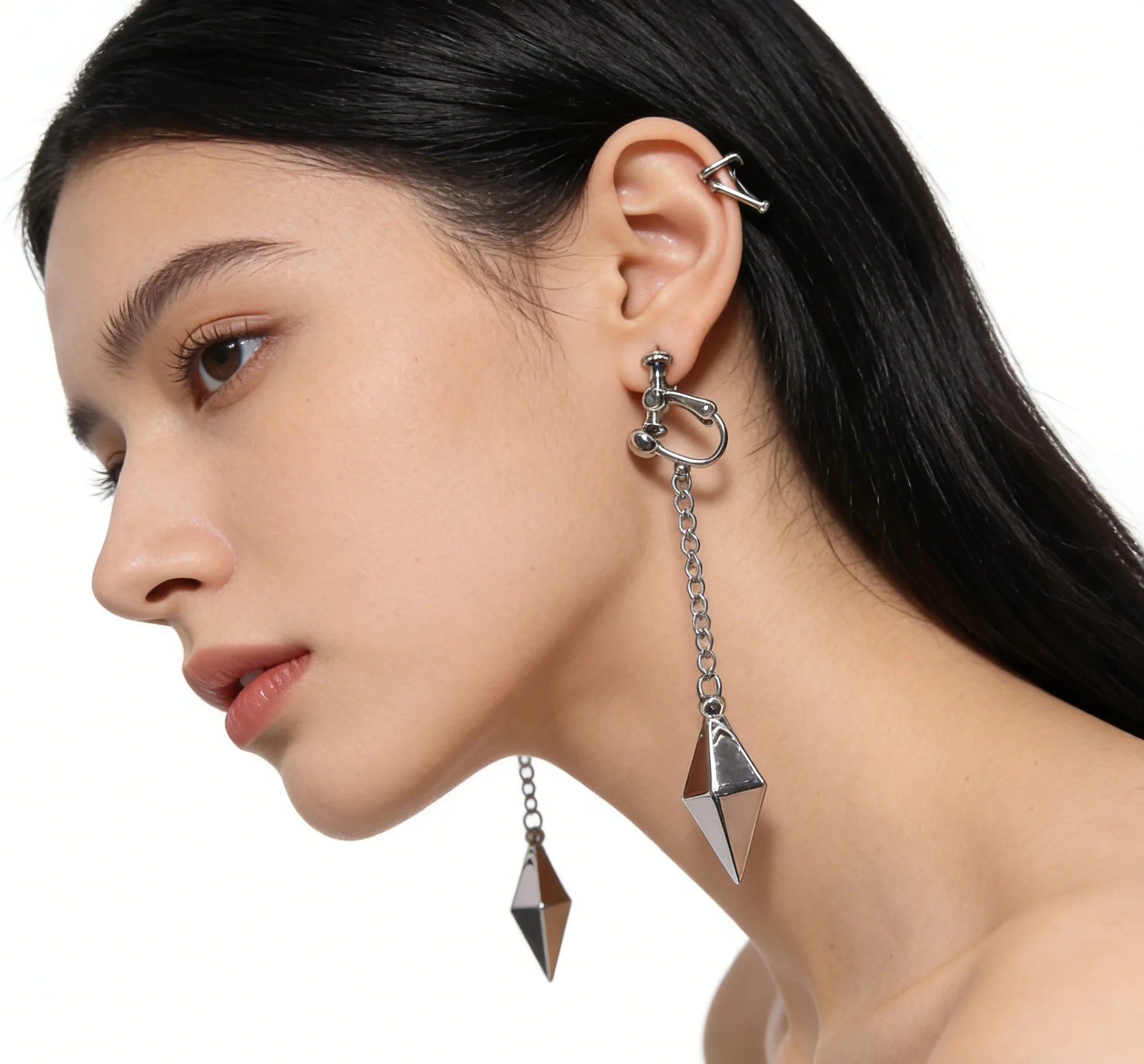 

Геометрические 3D-серьги-ромбы для женщин, полированные серебристые серьги-цепочки, модные и эффектные.