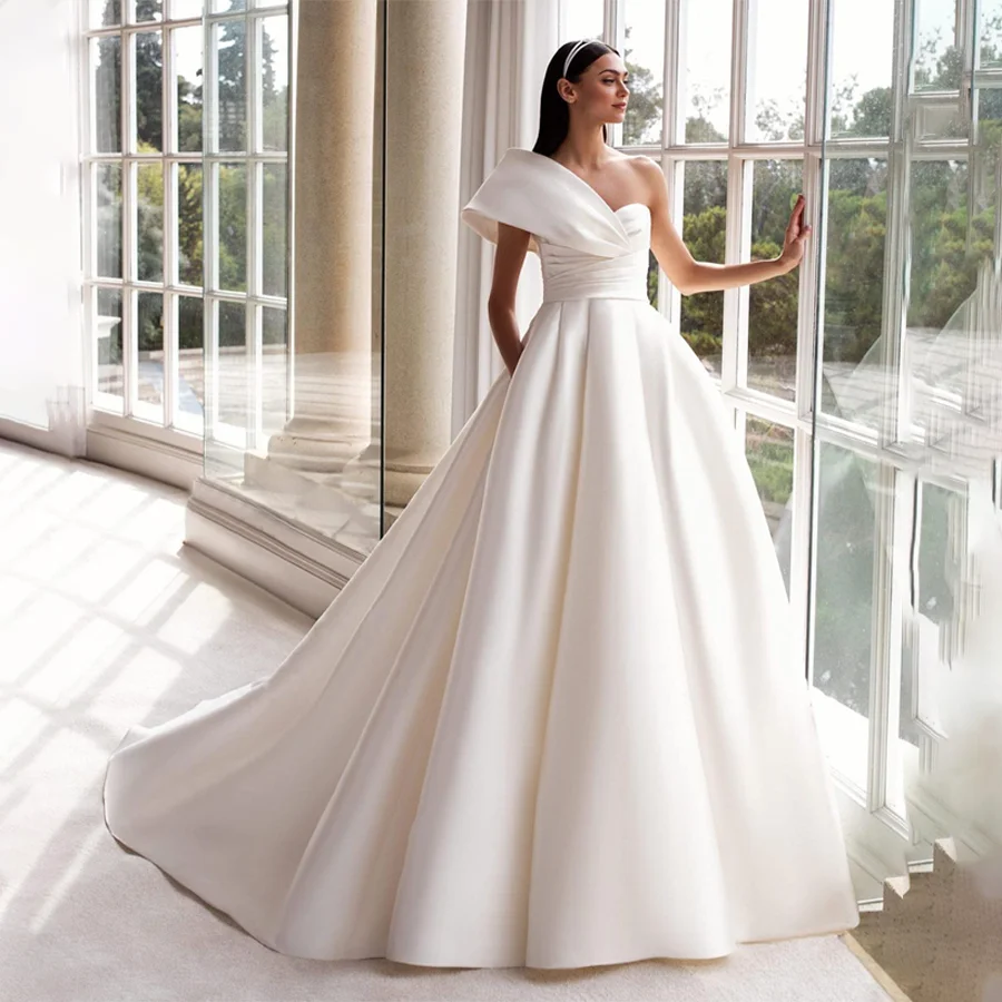 

Sweetheart One-Shoulder Sleeveless Satin Weddding Gowns A-line Backless Buttons Designs Bridal Dresses