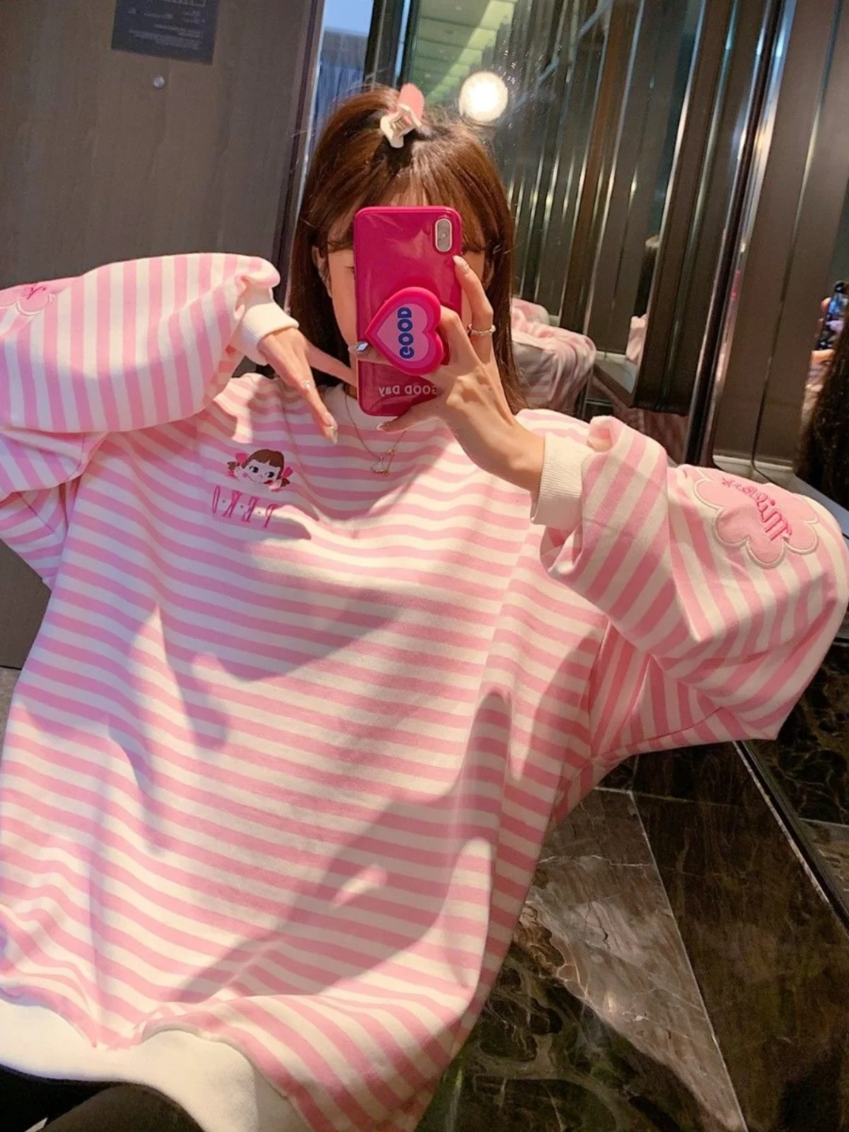 동대문 스트라이프 스웨트셔츠 여성 초가을 플러스 사이즈 캐주얼 루즈 패셔너블 안티에이징 탑 트렌디 폴리에스터 00%