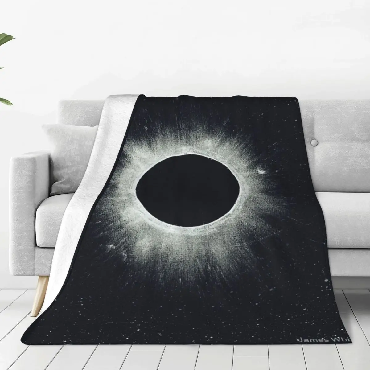 Eclipse Four Seasons Universal Blanket Travel Can Be Covered Halloween Gifts