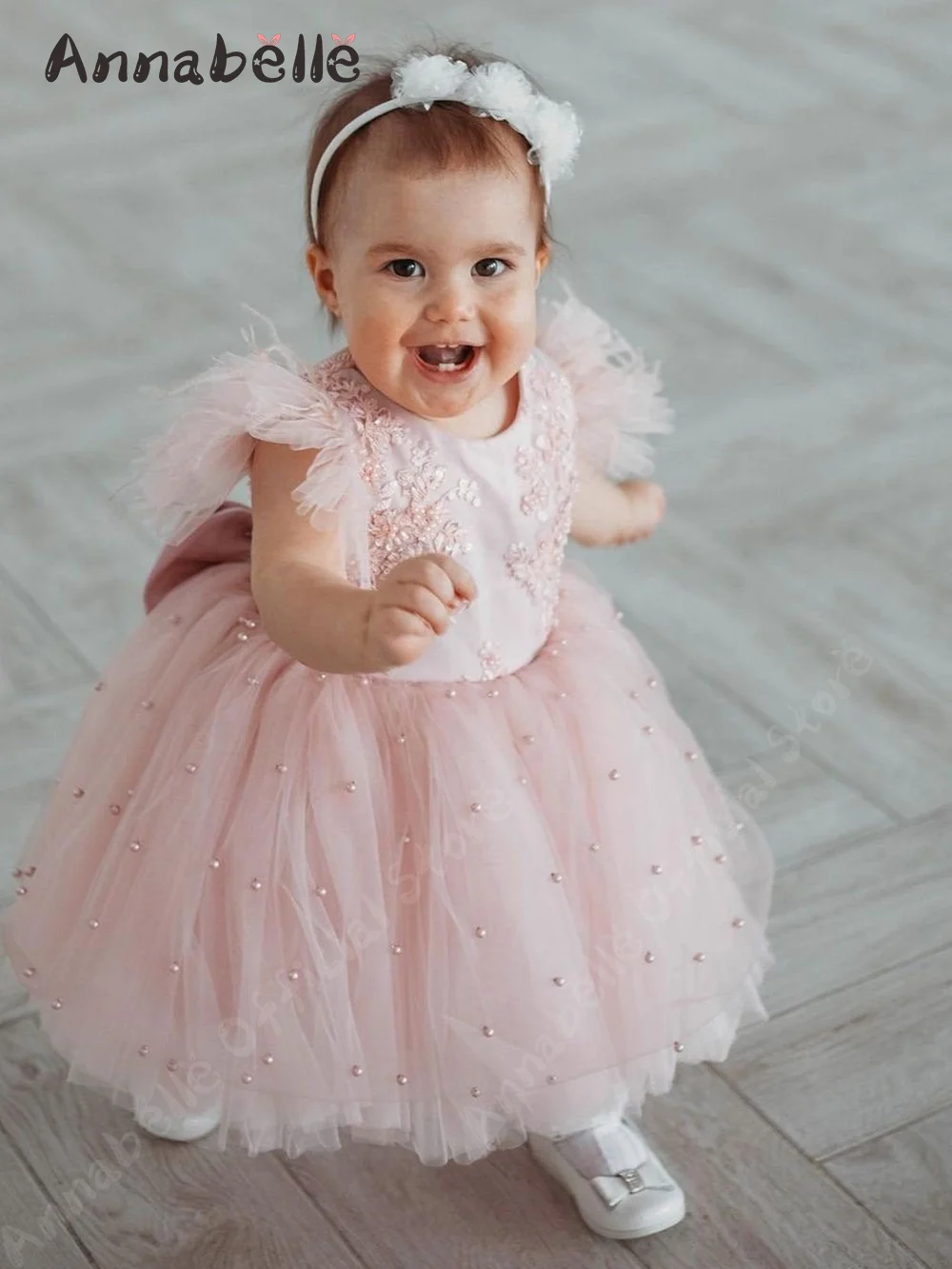 

Annabelle Cute Baby Girl One-Piece Dress Shoulder Feather Decoration Skirt With Pearl Beading Girl Ceremony Dress For Wedding