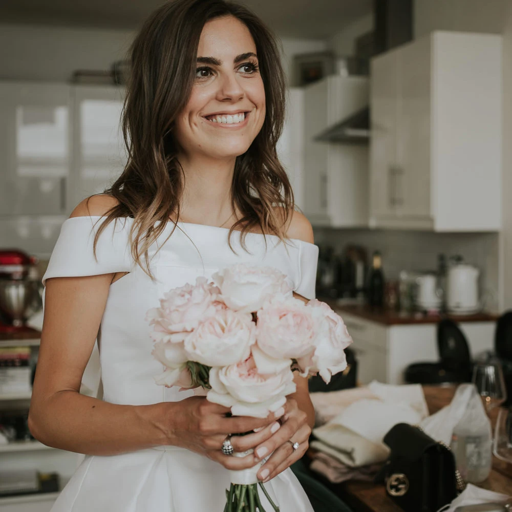 Mini robe de mariée courte en Satin, épaules dénudées, grand nœud, sur mesure, grande taille, livraison directe, au-dessus du genou, robe de mariage Chic