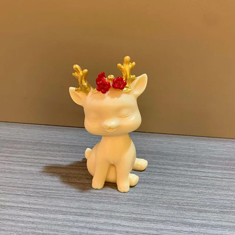 

Ivory Fruit Cute Deer Hand-painted Desktop Ornament Creative Animal Big Sika Deer Tea Pet Car Decoration