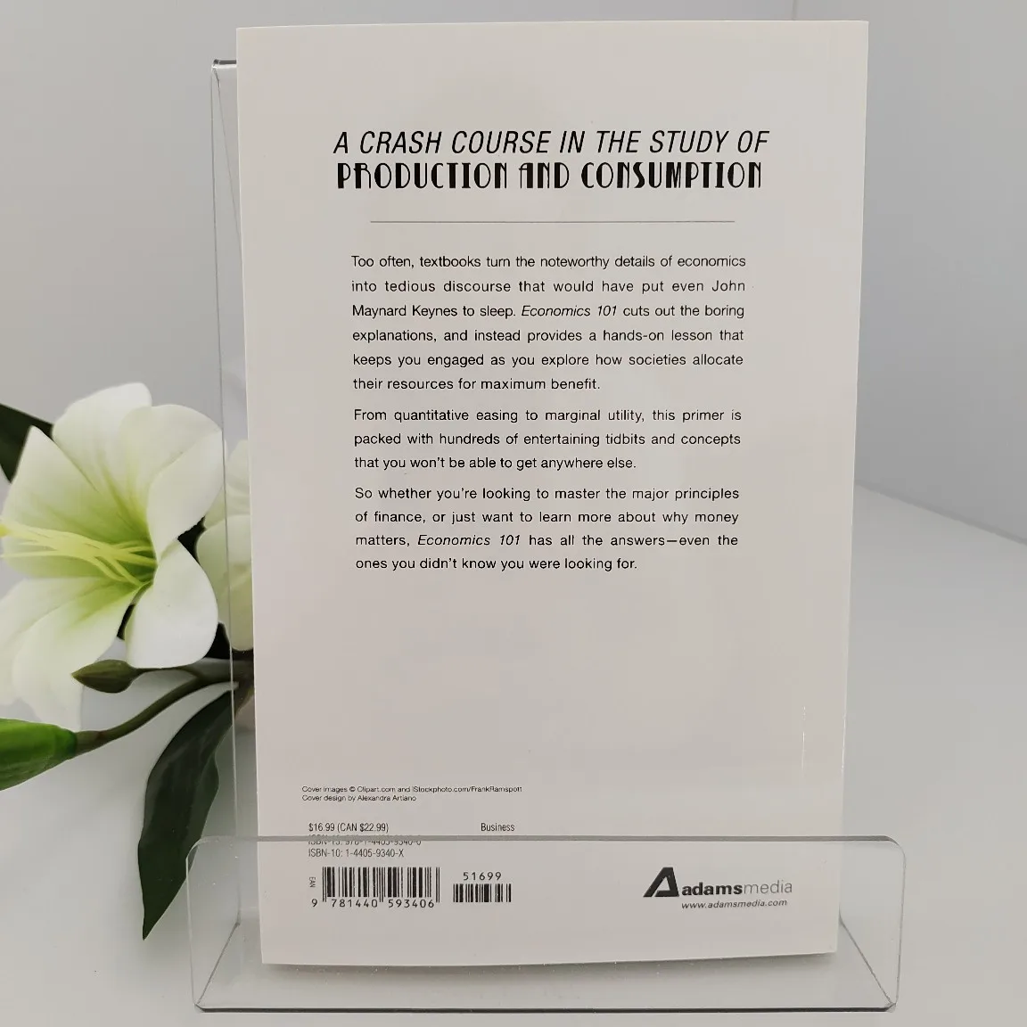 الكتب عبارة عن كتب إنجليزية ذات غلاف ورقي عن الفلسفة والإدارة والاقتصاد والتفاوض وعلم النفس. كتاب كينيجي ليبروس ليبرو