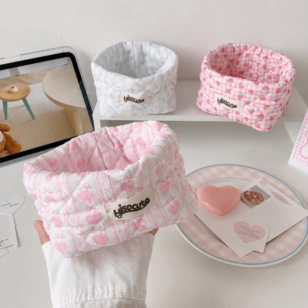 Quilted Fabric Desktop Storage Basket Floral Strawberry Print Large Capacity Desktop Organizer Foldable Pen Holder Cosmetics