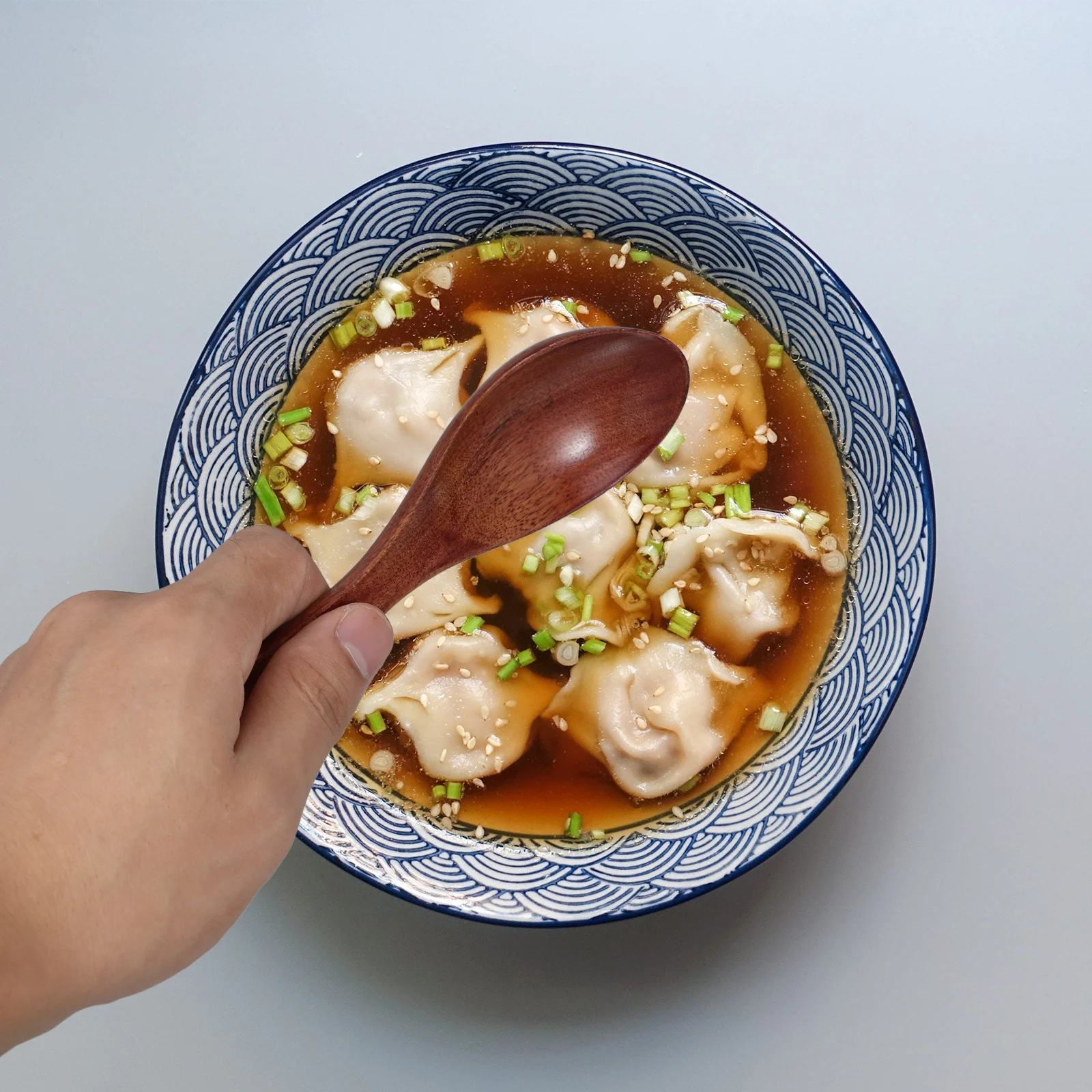 

5Pcs Wooden Rice Paddle Spoon Japanese Style Long Handle Soup Ramen Eating Serving Kitchen Utensil Large Serving Spoon