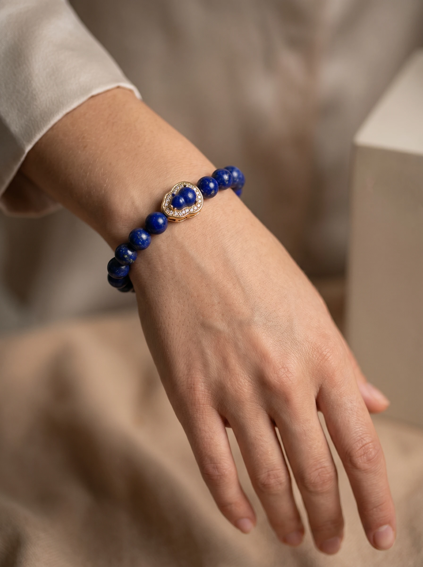Deep Blue Round Bead Bracelet, Hollow Gourd Focal Charm, Vintage Elegant Bracelet for Women Daily Wear