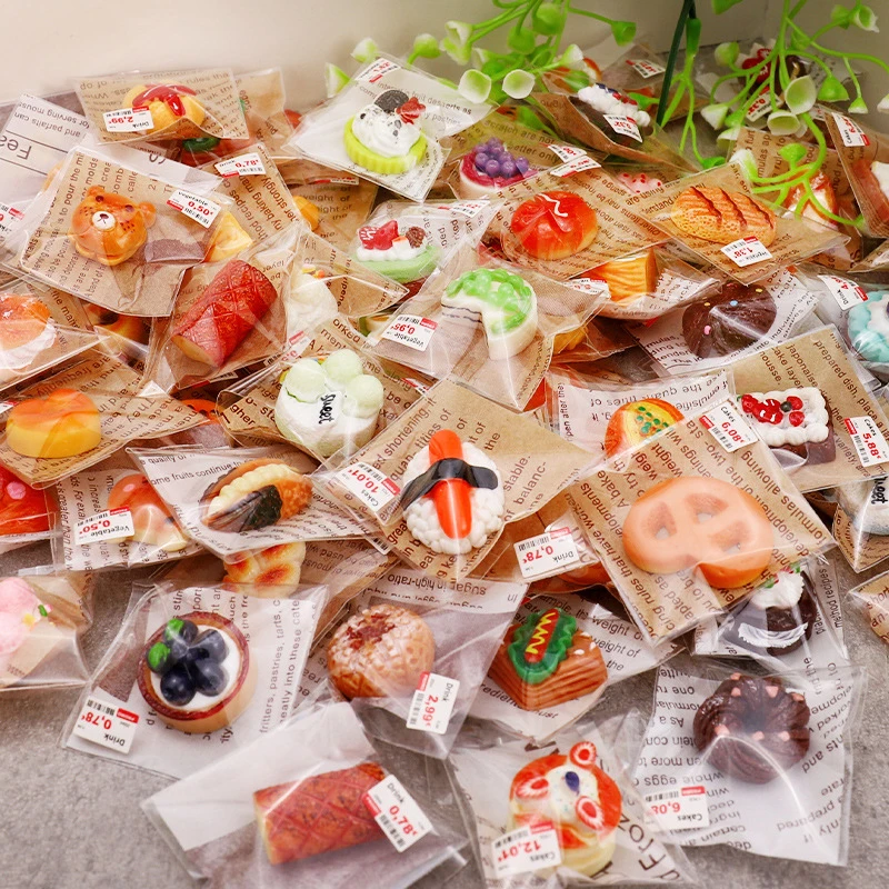 5Pcs 1/12 Dollhouse Simulation Individually Packaged Bread Model Dollhouse Mini Food Dessert Decoration Dolls House Accessories