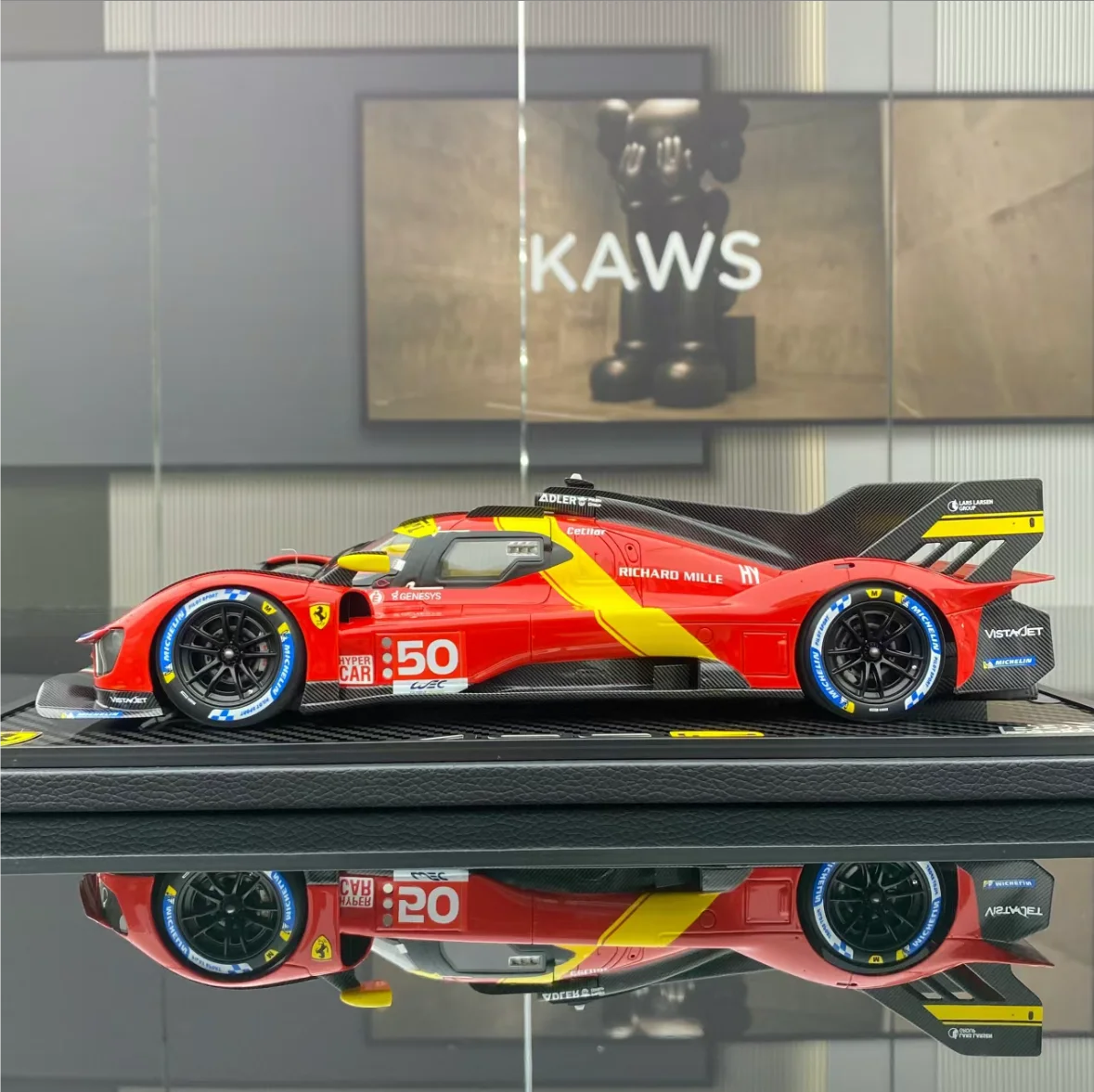 Bburago Nowy Produkt 1:18 Ferrari 499p 51 Samochód Wyścigowy Mistrz Rally Le Mans Stopowy Luksusowy Pojazd Zabawki Model Odlewany Wydanie Samochodu