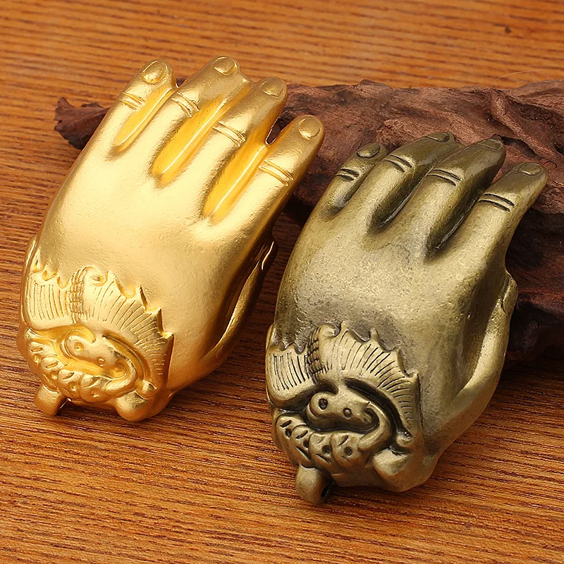 

Sand Gold Color Buddha Hand Pendant Pixiu Handheld Antique Style Wealth-Attracting Solid Craft Desktop Ornament Wholesale