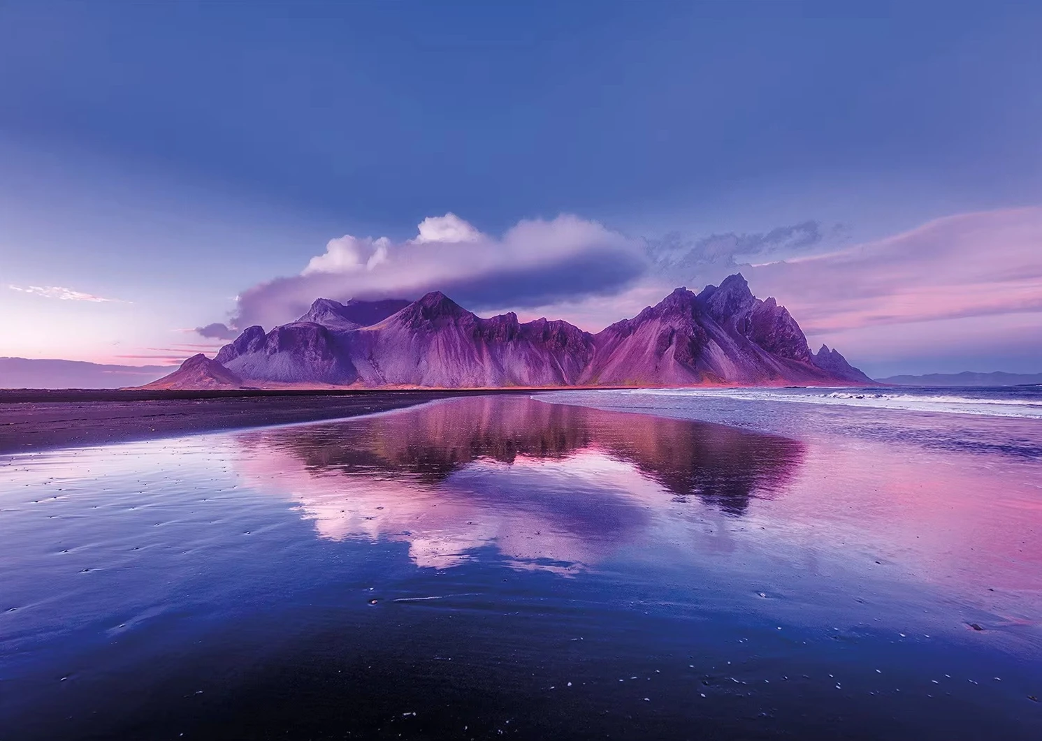 

Пазлы «Тихое озеро и фиолетовые горы» (500/1000/1200/2000 элементов) – семейные игры для игровой комнаты, спальни, домашнего декора