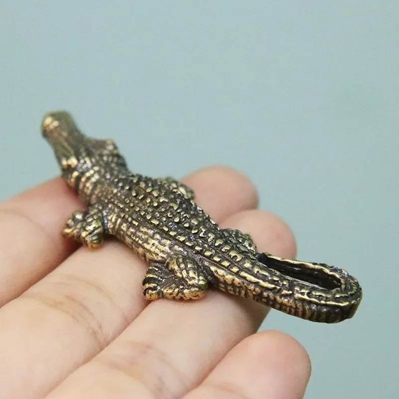 

Antique Bronze Crocodile Miniature Figurines Vintage Brass Mini Alligator Statue Desk Ornaments Home Feng Shui Decor Crafts