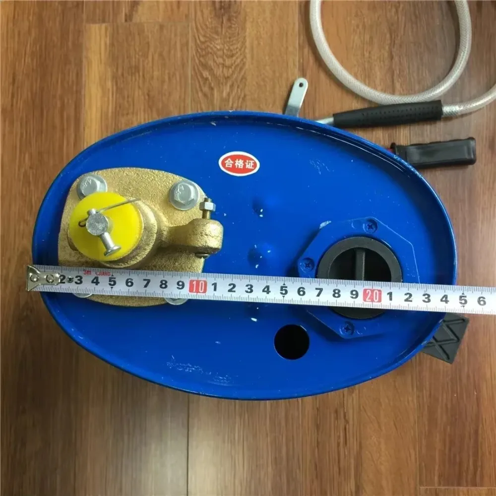 Auto parts with barrel hand - cranked syringe gear oil filler oil filler high - grade iron body drums
