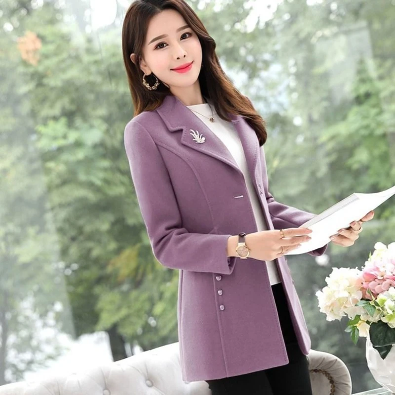2025 New Arrival Women's Short Woolen Coat Korean Style Slim Fit Fashionable Slimming Trendy Wool Coat for Autumn Winter