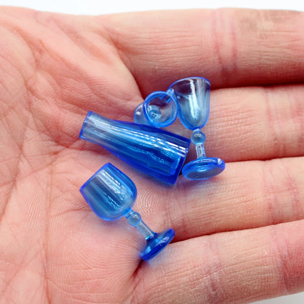 

4Pcs Miniature Wine Cups Simulated Plastic Mini Wine Glasses Suitable for Tiny House Scene Decor Mini Wineglass