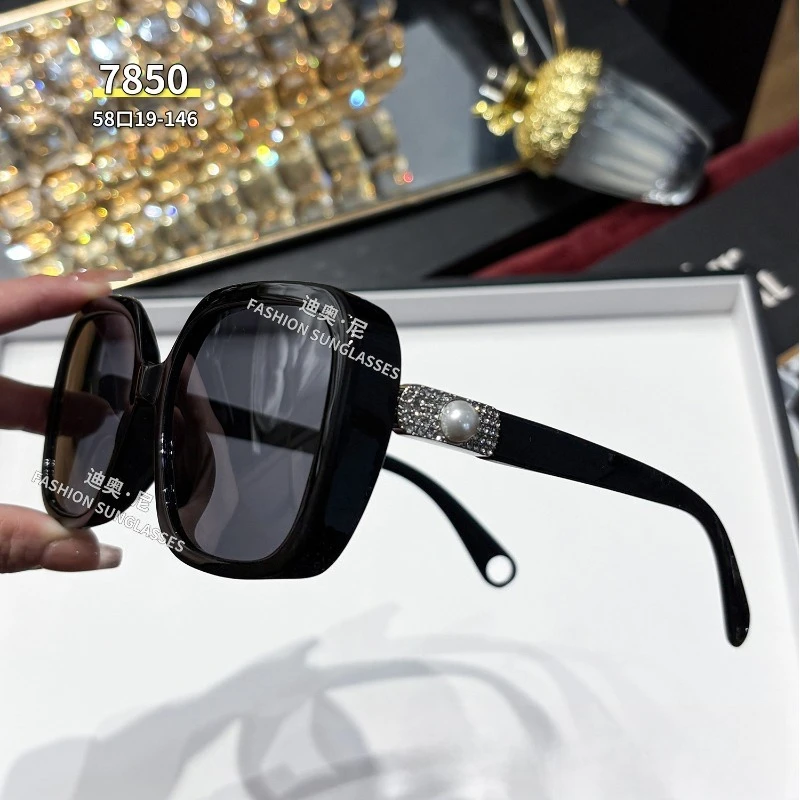 

​​2025 Diamond Accented Polarized Sunglasses, UV400 Luxury Anti-Glare Driving Y2K TikTok Viral​​