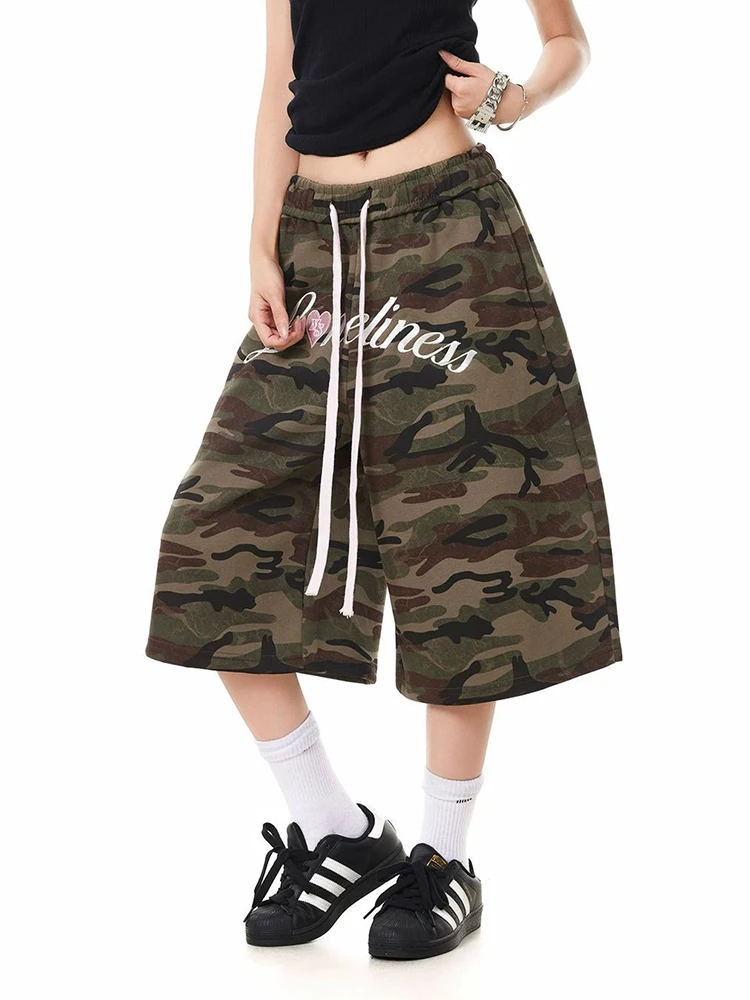Streetwear Hip Hop Camouflage Pant Women Loose Retro Harajuku Y2K Calf Length Pants American Casual Bf Letter Embroidery Pant