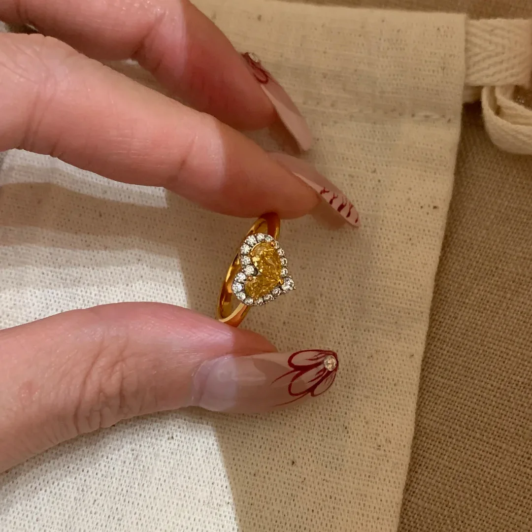 

Позолоченное серебро 925 пробы, великолепное кольцо в форме сердца с цирконием желтого цвета для женщин, роскошное высококачественное ювелирное изделие для помолвки и свадьбы