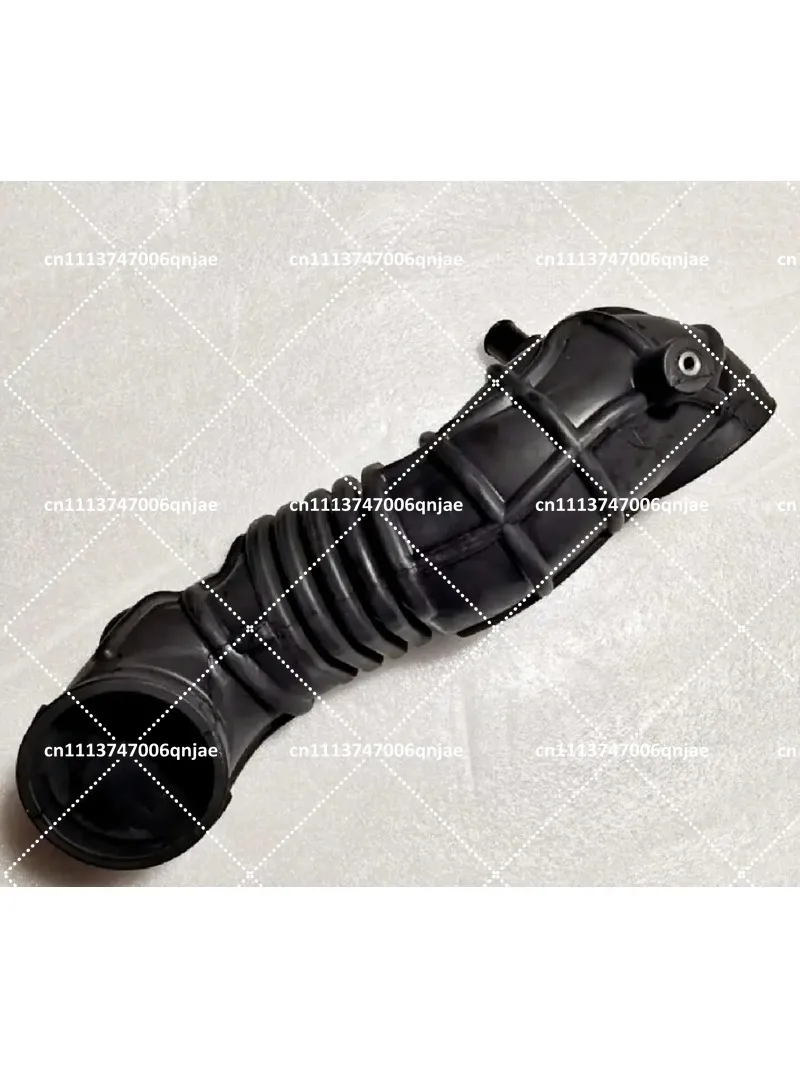 Engine Turbo Intake Hose Pipe, Heavy‑Duty 4x4 Diesel Vehicle Air Inlet Rubber Tube Repair Replacement Part