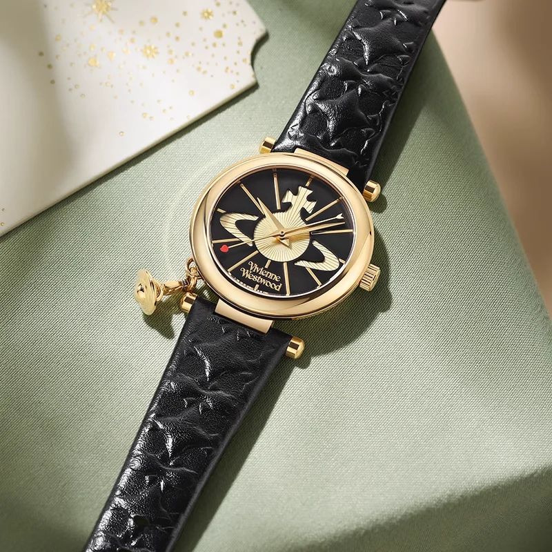 Vivienne Westwood Saturn Colgante Reloj de mujer con correa de cuero negro exquisito y moderno