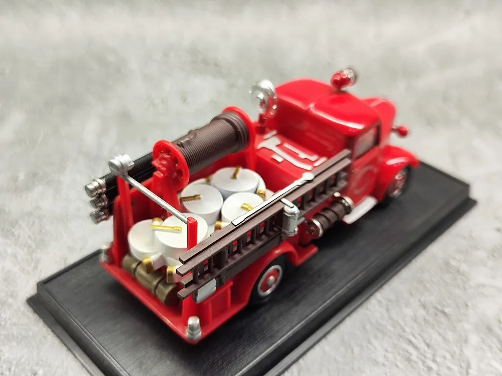 1/43 recién llegado, precio especial, Metal fundido a presión, modelo de motor de bomberos británico, colección de muebles, juguetes para niños