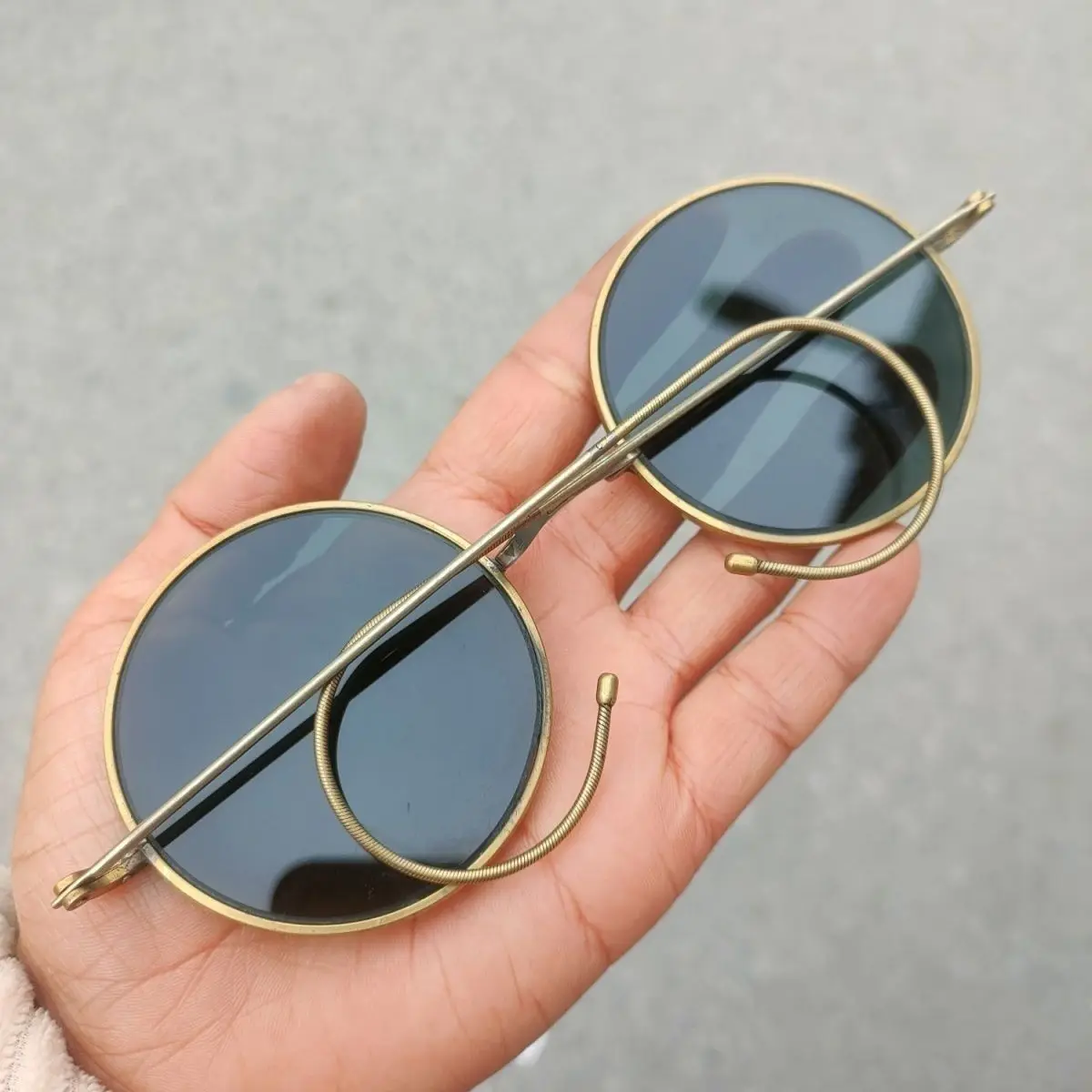 

Antique Finish Colored Glaze Glasses Old Copper Frame Sunglasses Retro Dark Green Lens