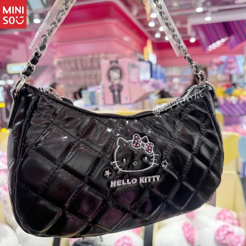 Tas Hello Kitty Hitam Putih Miniso, Tas Selempang Rantai Berbahan Quilted