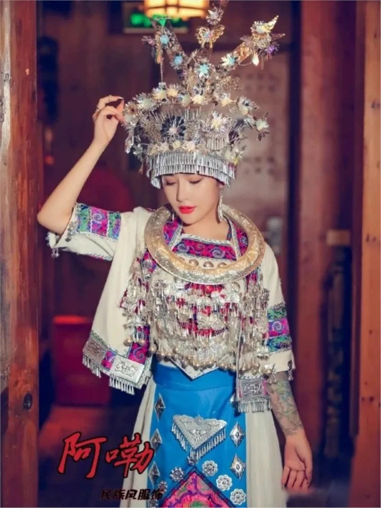 الأزياء العرقية الجديدة الملابس النسائية الغريبة التنانير الطويلة أداء السفر التصوير الفوتوغرافي وتصوير الصور