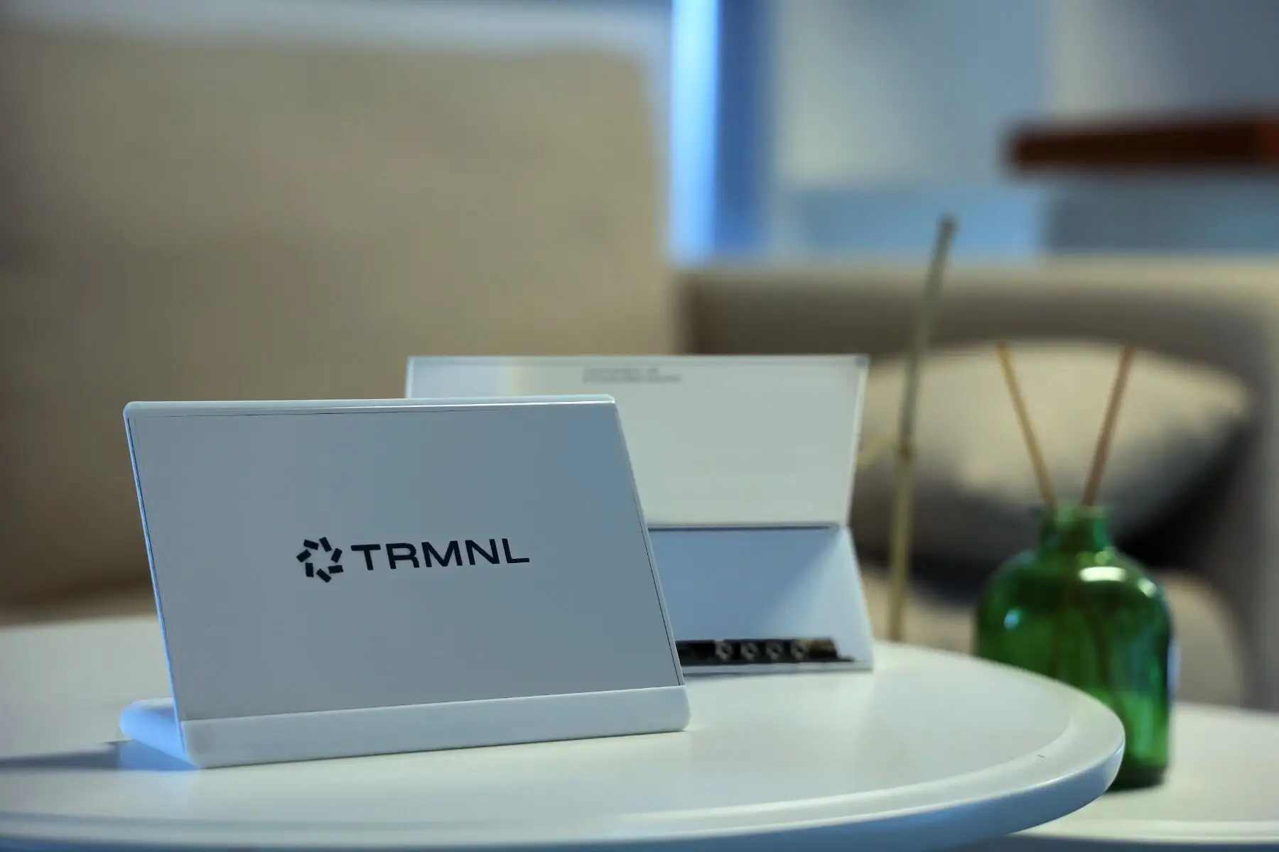 TRMNL BYOD 7.5 بوصة (OG) مجموعة أدوات الحبر الإلكتروني، حبر إلكتروني أحادي اللون XIAO ESP32-S3 PLUS، متوافق مع Arduino IDE قابل لإعادة الشحن منخفض الطاقة