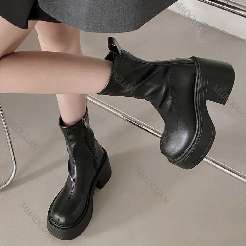 

Черные женские ботильоны на толстой подошве, новинка 2023 года, осенняя женская обувь на массивном высоком каблуке, мотоциклетные ботинки с круглой головкой