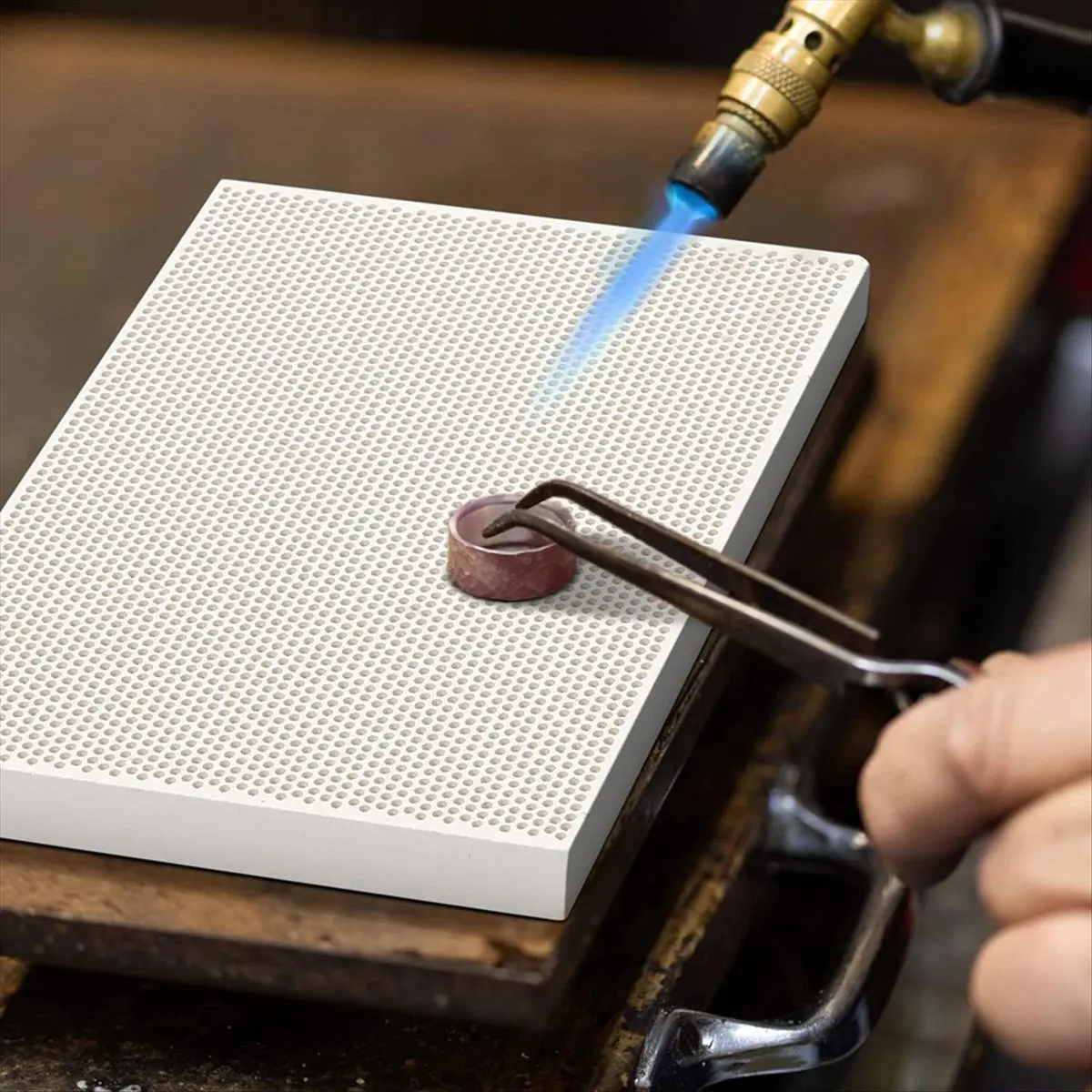 【Tools & Parts】 4 PCS Honeycomb Welding Block Ceramic Welding Plate Welding Block Panel Welding Making Kit Jeweler FusionCasting