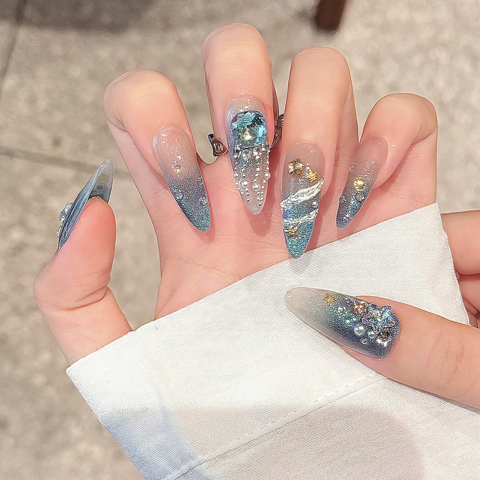 10pcs Handmade Long Almond False Nails Aurora Blue Green French Cat\'s Eye Press On Nails Gold Star Pearl Diamond Decor Fake Nail