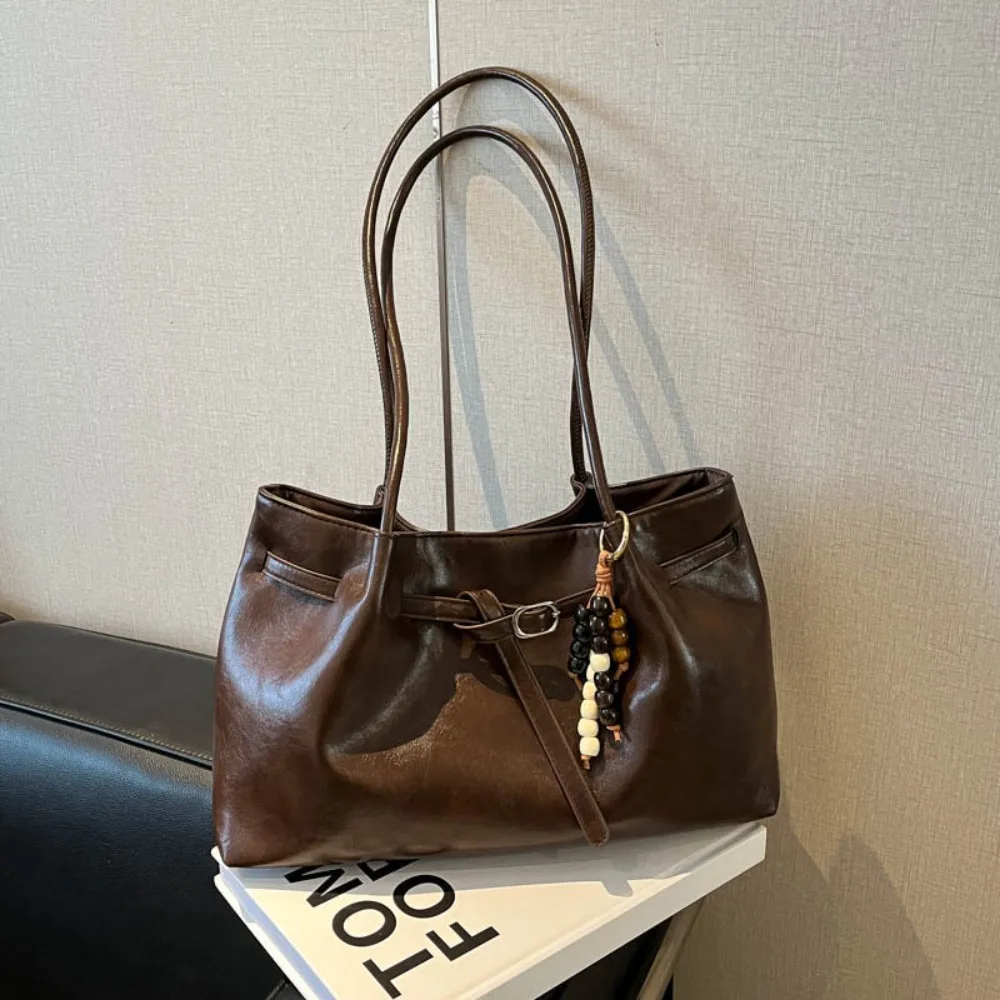 

Suede/PU Leather Shoulder Bag Elegant Retro Handbag Solid Color Available in 4 Colors Commuting Tote Bag School/Travel/Work