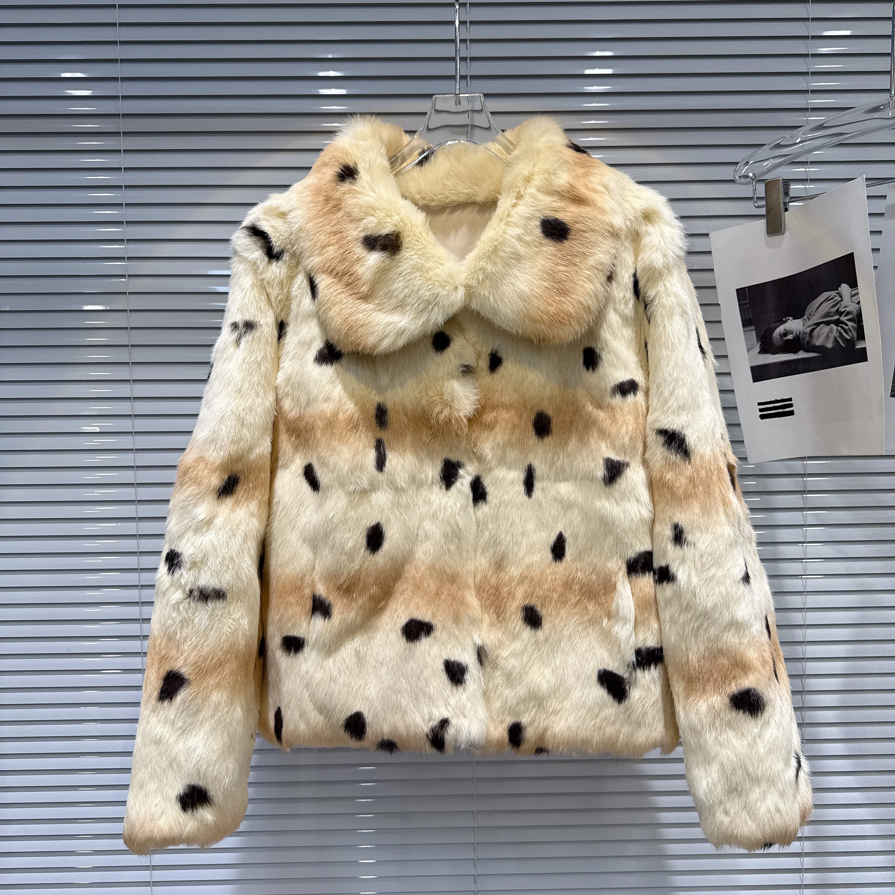 韓国風エレガント社交界ターンダウンカラーカジュアルルーズフェイクラビットファーコート女性用冬厚手プラッシュ暖かいショートジャケット