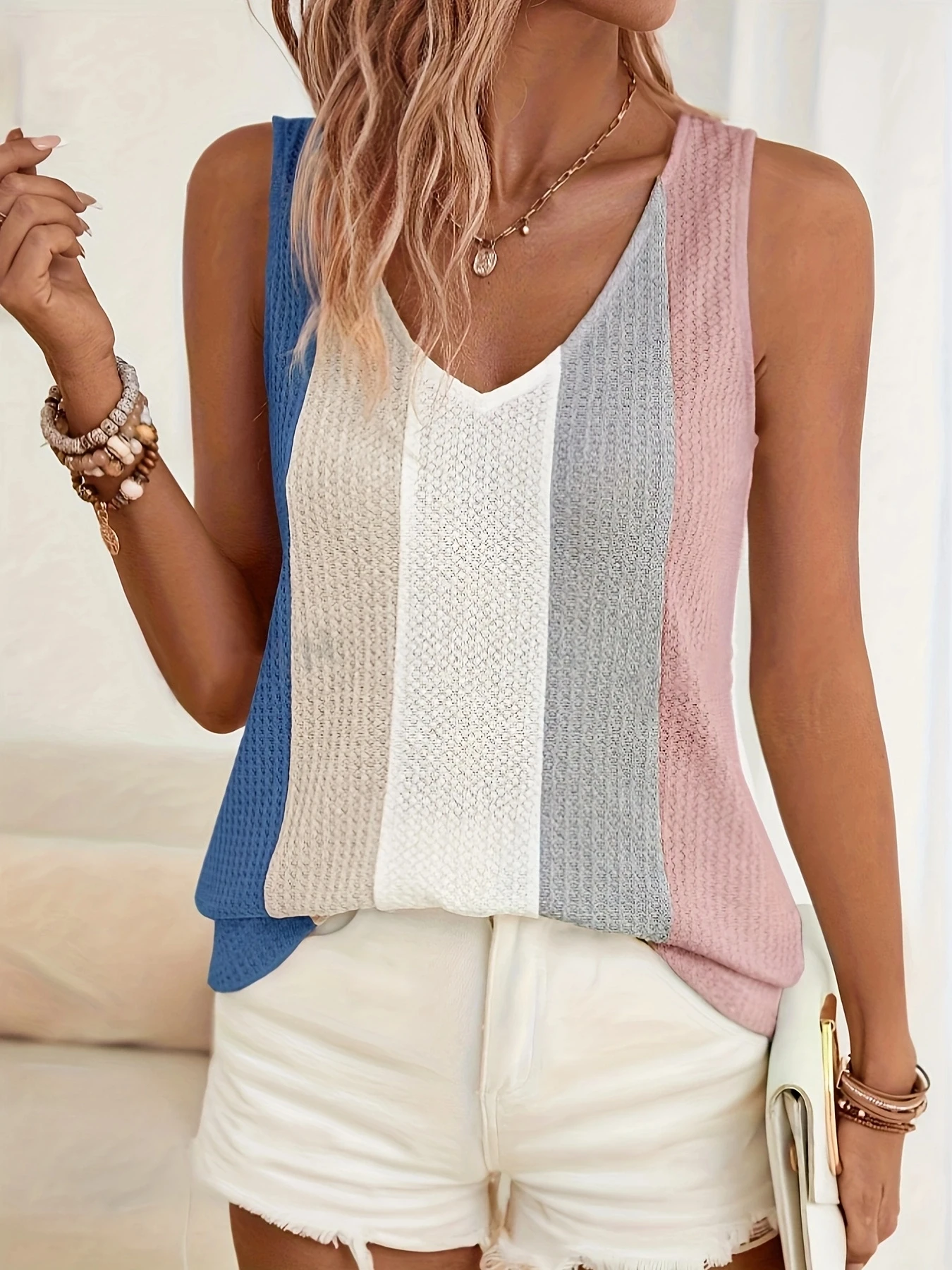 2024 New Arrival Simple Style Hot Selling Womens Elegant Colorblocking Vest Daily Wear Summer Spring Sleveeless Fashion Tank Top