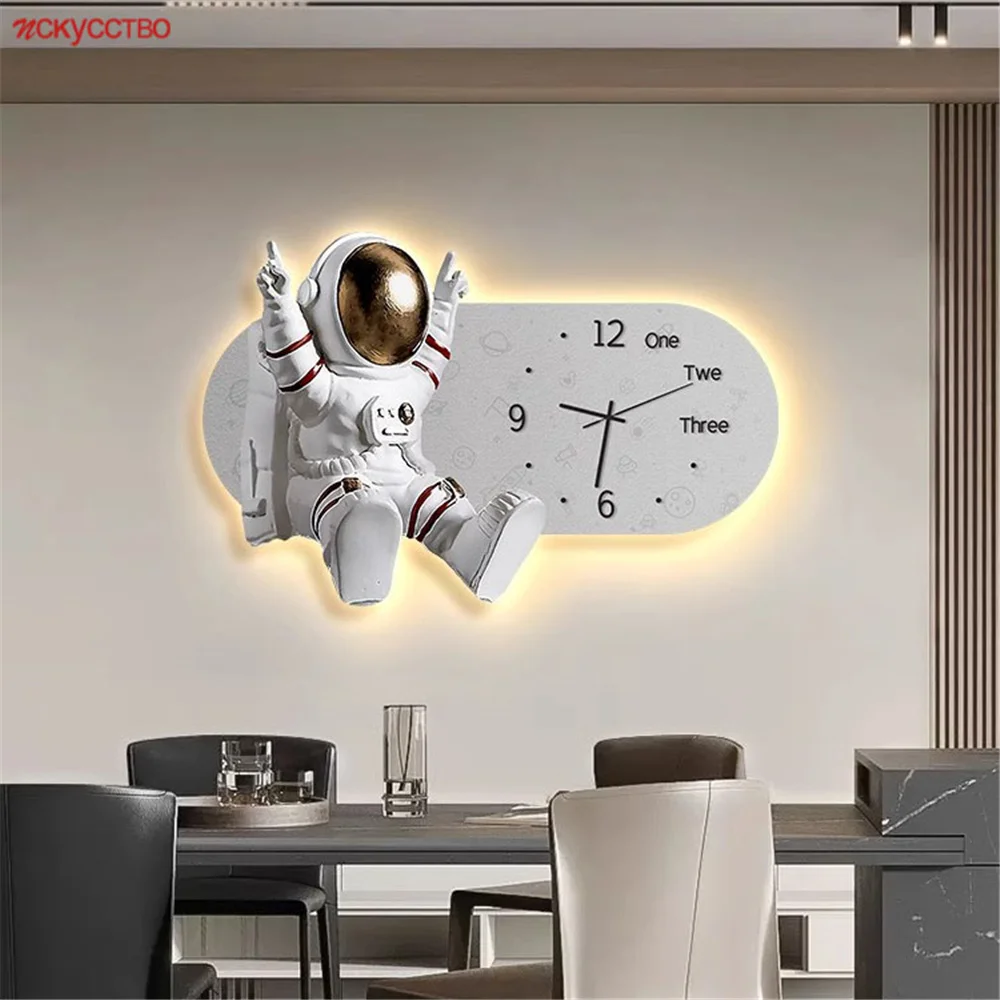 

Cartoon Astronaut Mural Clock Led Wall Lamp Creative Multifunctional Home Decor Living Room Kids Atmosphere Sconces Night Light