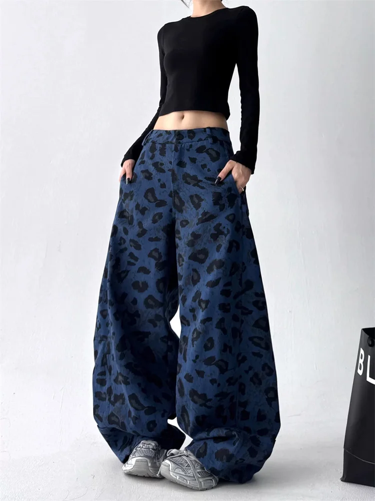 

Американские камуфляжные повседневные брюки для женщин, осень 2025, новые, свободные, облегающие, универсальные, прямые, широкие джинсы, модный стиль