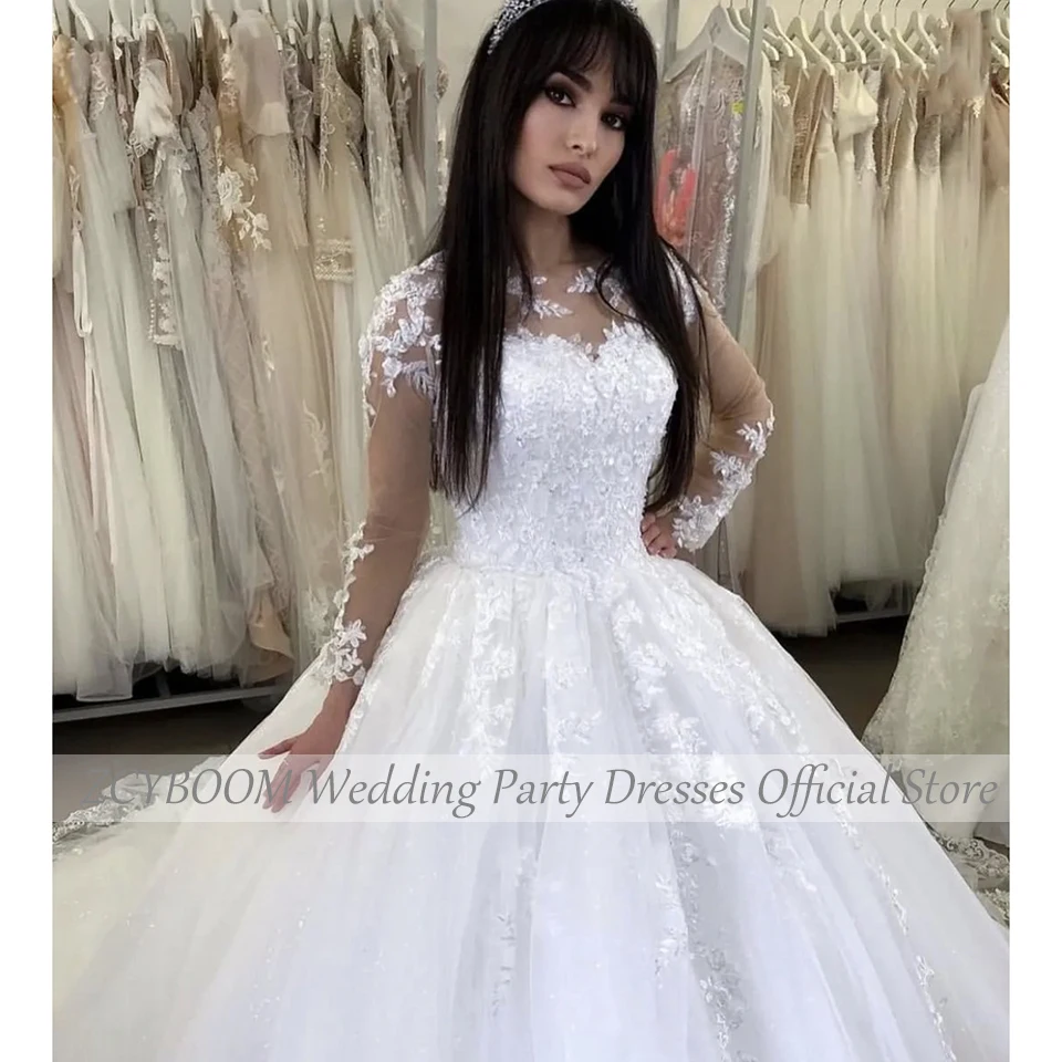 Elegant White O-Neck Appliques Long Sleeves Wedding Dress 2024 Ball Gown Floor Length Sweep Train Tulle Lace Up Bridal Gown