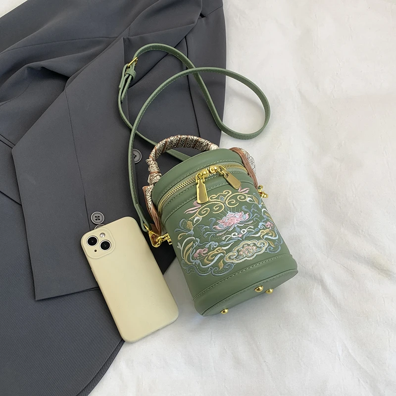 Modny haft torebka wiadro cylindryczne torby na ramię damskie mała torebka designerskiej jakości skórzane torby Crossbody dla kobiet — zdjęcie 6