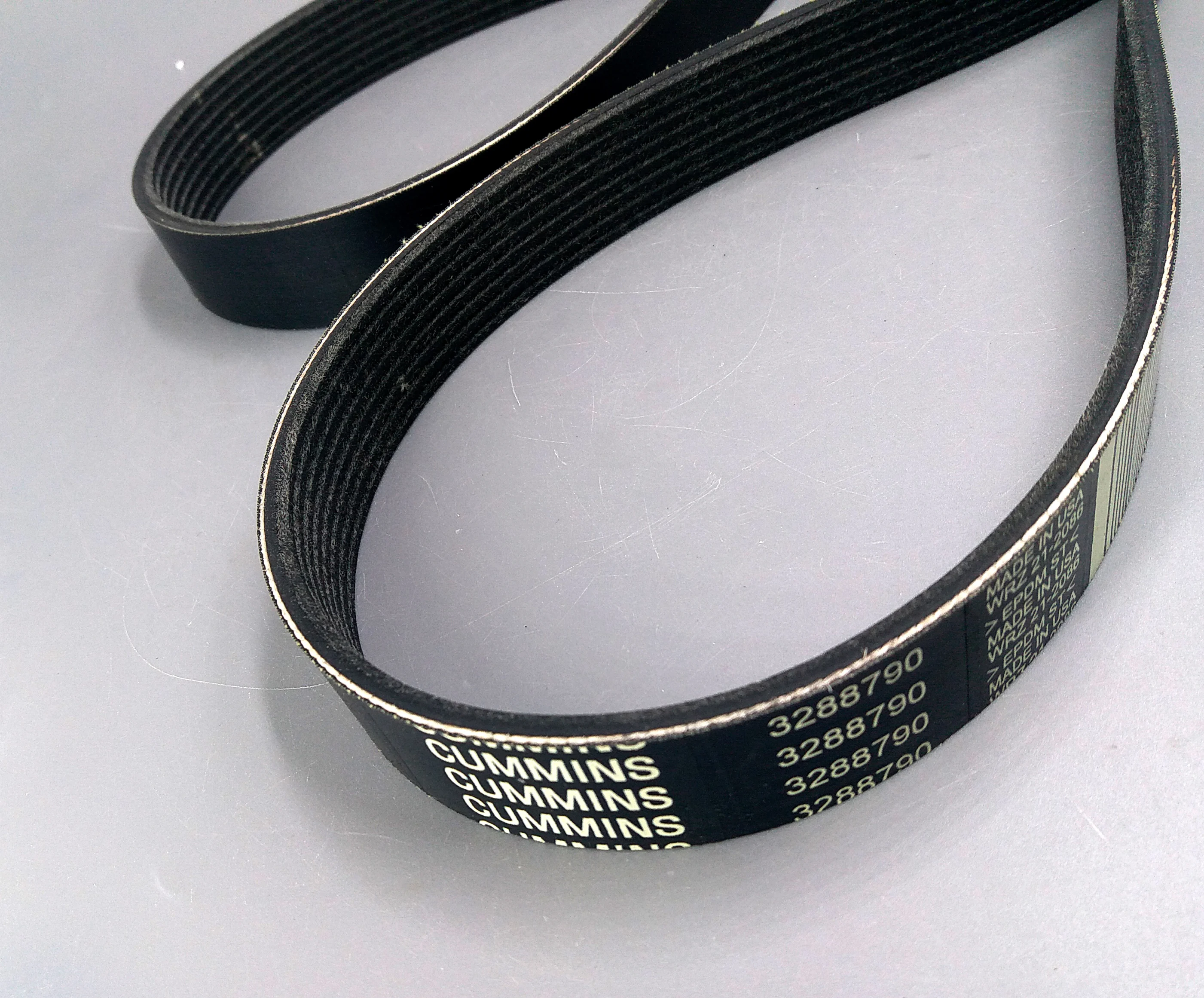 

Cummins 6BT 5.9 Diesel Engine Parts - Fan Belt 3288790, QSB 5.9 Alternator Fan Belt 3288812