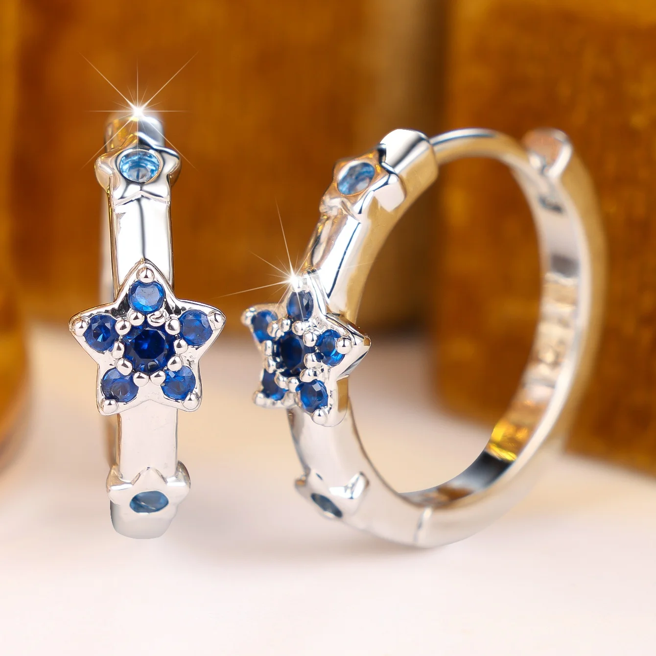 Cute Female White Blue Stone Star Hoop Earrings Trendy Fashion Silver Color Wedding Jewelry For Women