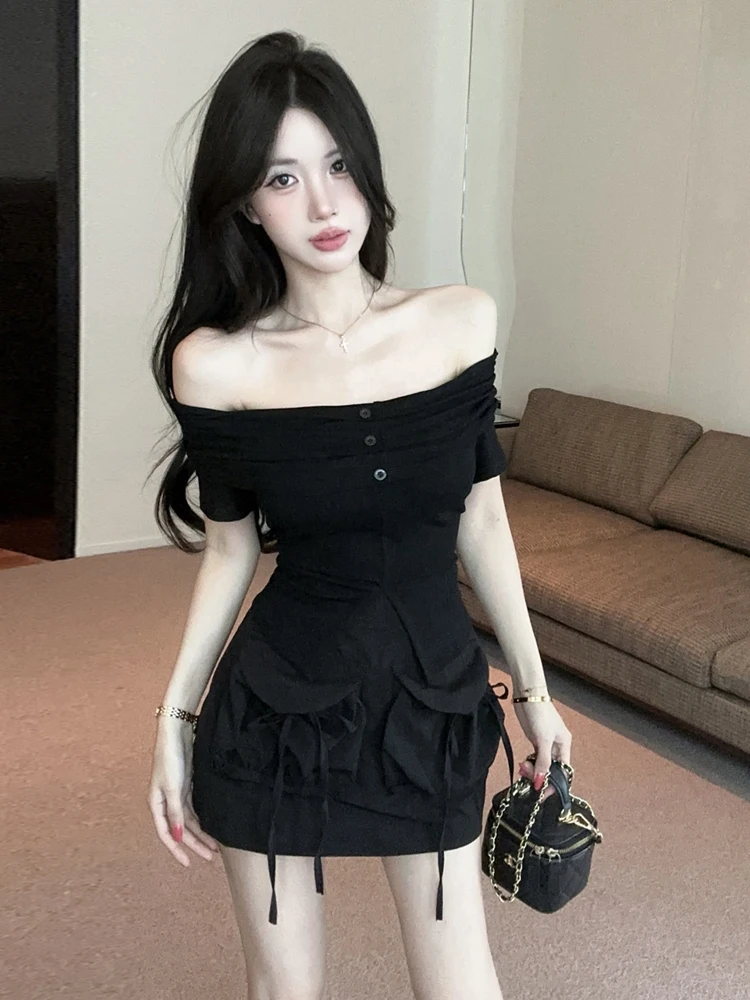 

Sexy Shoulder Bared Suit with High Waist Bodycon Skirt And Short Sleeve One Shoulder Design for Young Women